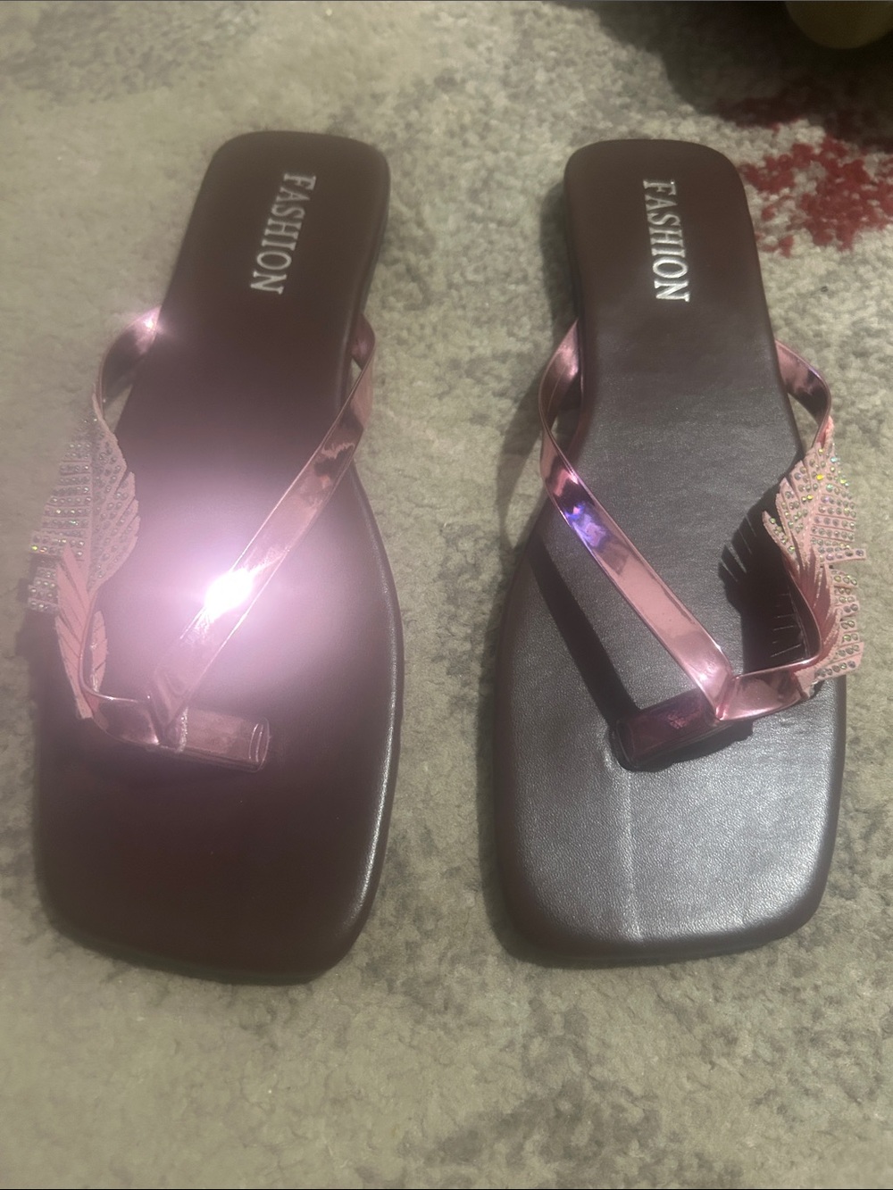 Metallic Pink Women's Thong Sandals